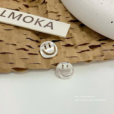 Pendientes de cara sonriente lindos para mujer Seiko simples a la moda personalidad nuevos pendientes de buen humor
