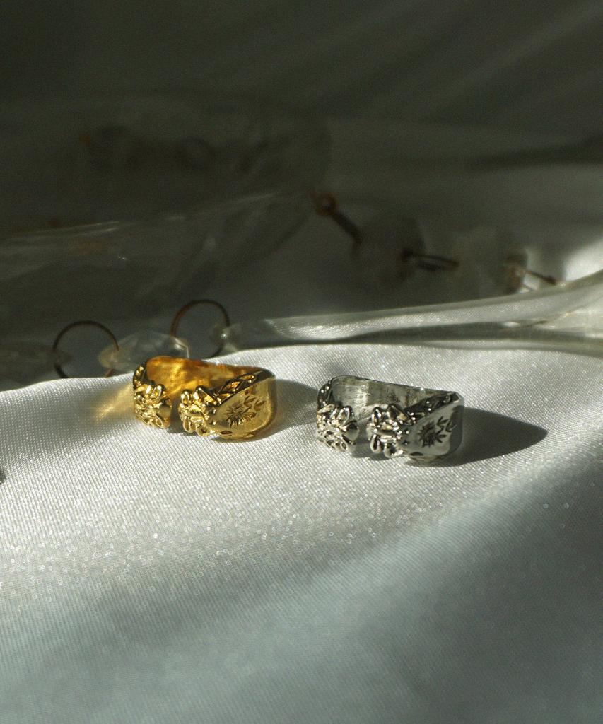 Bizarre Jewelry E.Op Ring