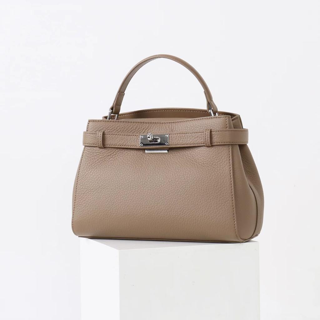 2026 New High-end Western-style Cowhide Handbag Shoulder Bag Crossbody Classic Fashionable Versatile Commuting