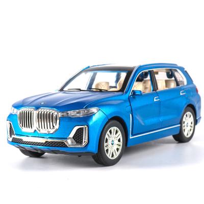 Giocattolo per auto modello SUV X7 in scala 1/24, macchinina da tirare indietro in lega di zinco con suono e luce per regalo per bambini ragazzo ragazza