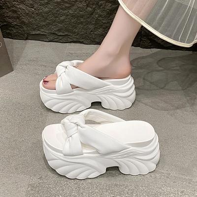 9CM Design Plateau-Slipper 2025 Damen Sommerbekleidung Neuer Stil Erhöhen Sandalen Lässige Muffin-Flip-Flops Strandschuhe
