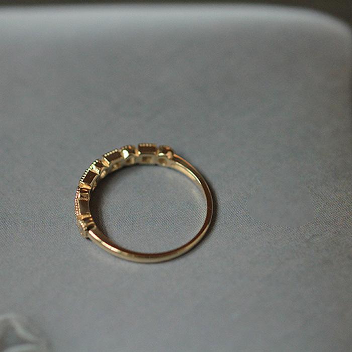 Handgefertigter Schmuck Quelle Kupferplattierter 14K Goldring Exquisiter Retro Vielseitiger und Zarter Ring