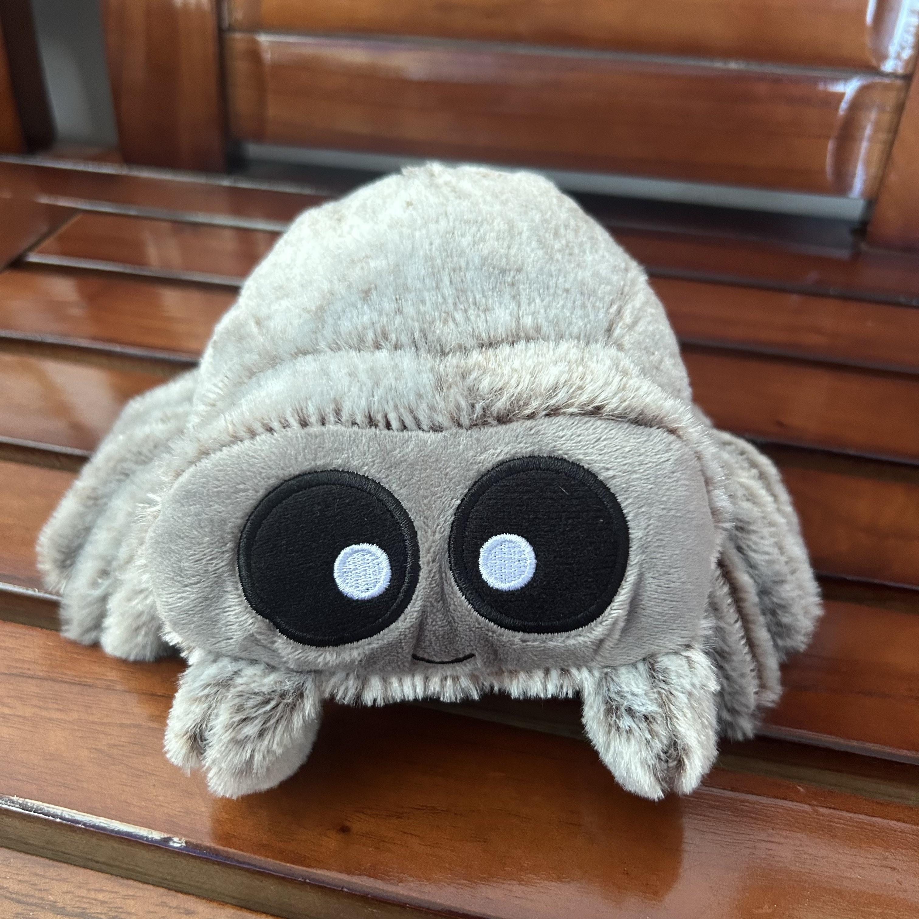 

Spooky Soft Spider Plush Toy Doll Children s Gift Stuffed Animal Cute Horror Movie Character Kids Playtime Fun світло-сірого кольору