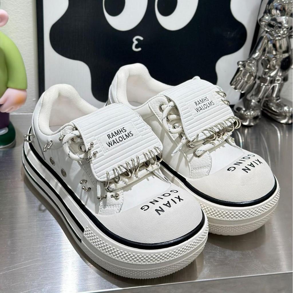 Niche Design Women's Thick Sole Casual White Sneakers