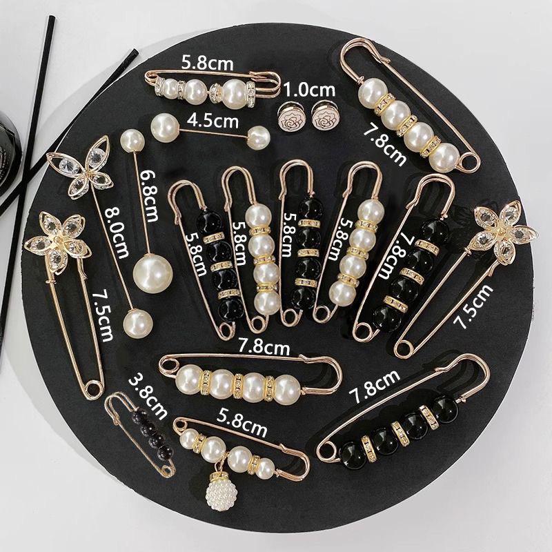 Elegant Pearl Flower Brooch for Women - Anti-Exposure Clothing Pin Accessory