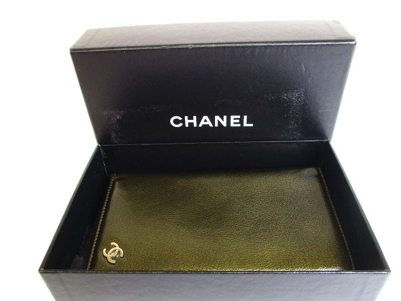 Authentic CHANEL CC Logo Olive Green Patent Leather Bifold Flap Long Wallet #a052  Open box