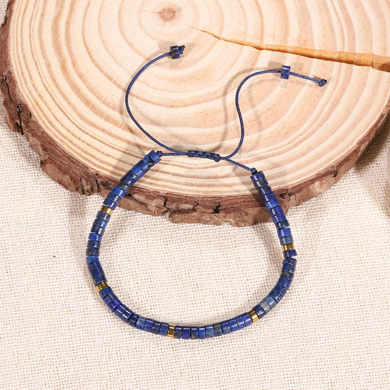 Armband mit gewebten Naturstein-Abstandshaltern - Handgefertigtes Lapislazuli-Design