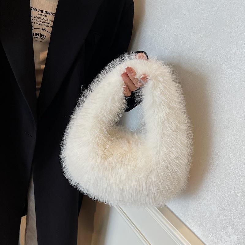 Plush bag women's autumn and winter versatile 2025 new strapless fashion portable high-end plush bag