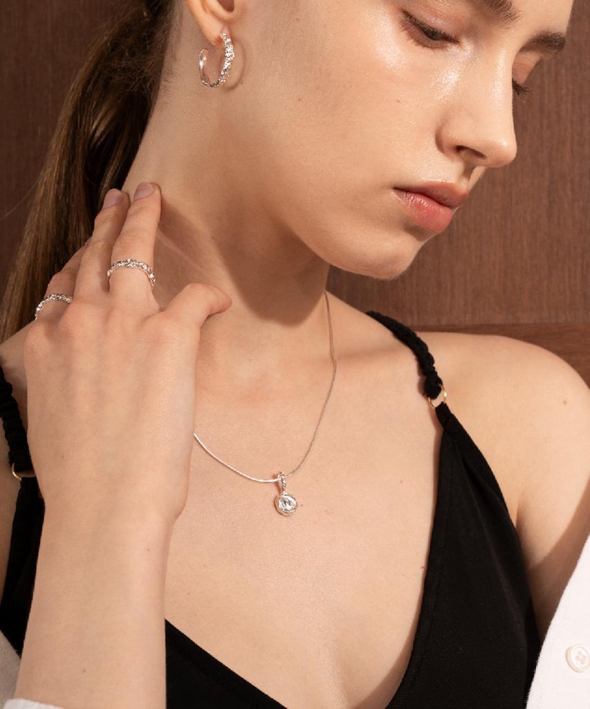 Jnui Mono Signet Necklace