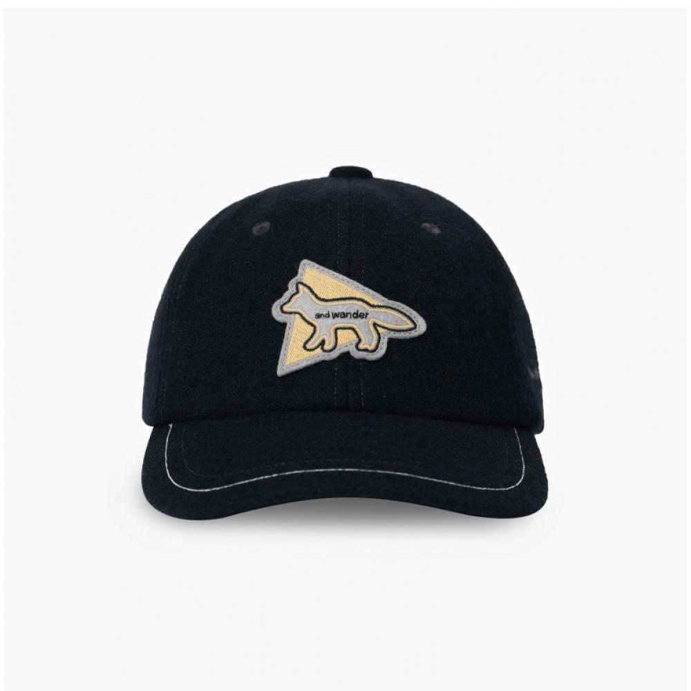 Maison Kitsune 5743286918 120 Maison Kitsune X   Wonder foX Logo Ball Cap