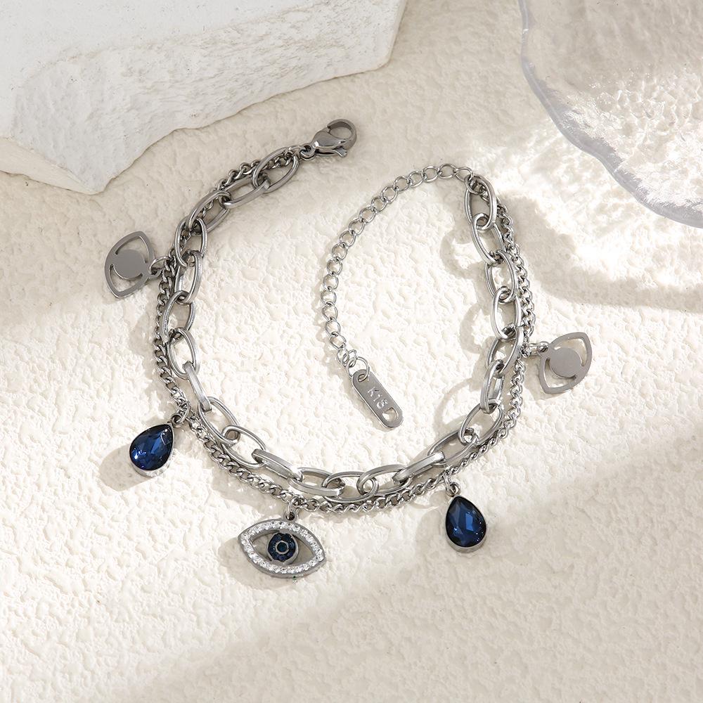 Colorfast Korean-Japanese Titanium Steel Women's Bracelet - Versatile, Fashionable Hand Jewelry.