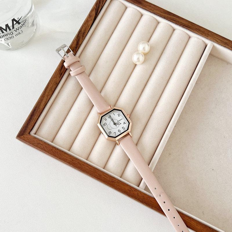 Watch Female Student Simple Personality Niche Temperament Retro Camellia Face Control White Small Dial