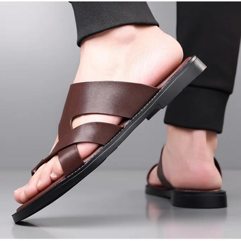 Men's Flat Slippers New Outdoor Breathable Casual Soft Sole Beach Shoes Lightweight Comfort Fashion Non Slip Male Sandals