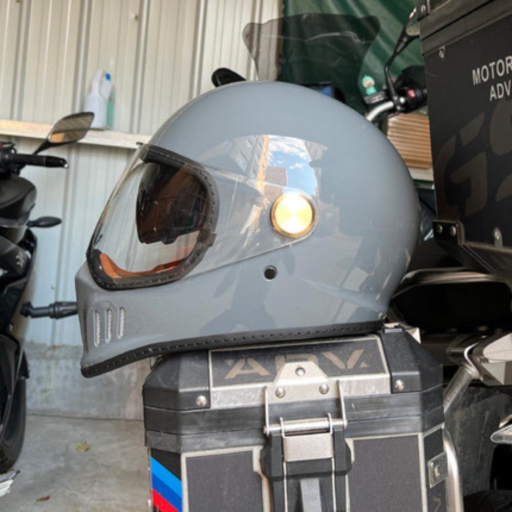 Retro Full Helmet Motorcycle Helmet Summer Locomotive Electric Vehicle Four Seasons 3C Men and Women Locomotive Running Helmet Electric