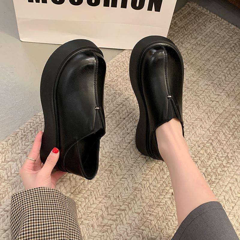 

Fashion small loafers women s 2025 spring and autumn new retro two wear commuting one pedal big head small leather shoes 35 чёрный