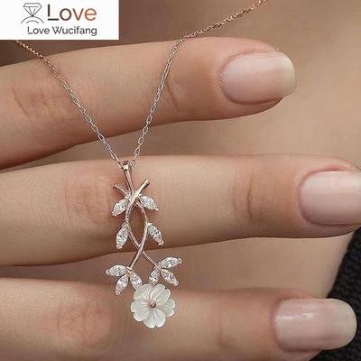 Graceful Flower Pendant Necklace Female Wedding Jewelry Elegant Temperament Lady Party Accessories Gifts Wholesale Bulk