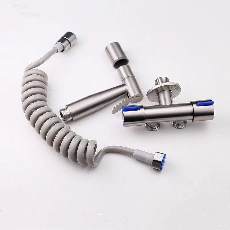 Badezimmer-Bidet-Set aus Edelstahl 304: Eckventil mit zwei Auslässen und Spülspritzpistole