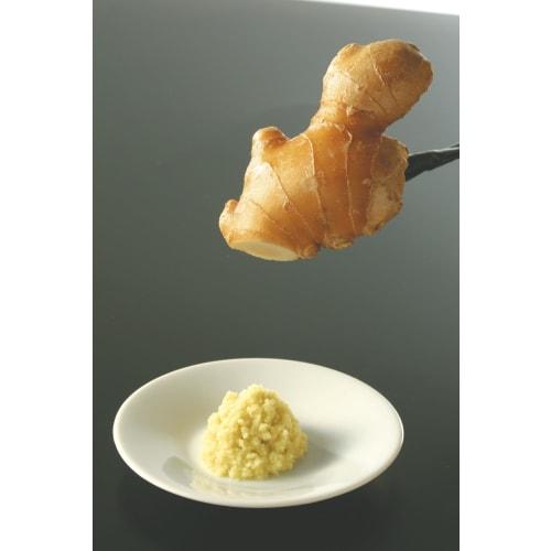 Kai Corporation KAI Condiment Grater, Convenient Stainless Steel Mini Grater, Dishwasher Safe, KAI KITCHEN, Made in Japan, DH8037