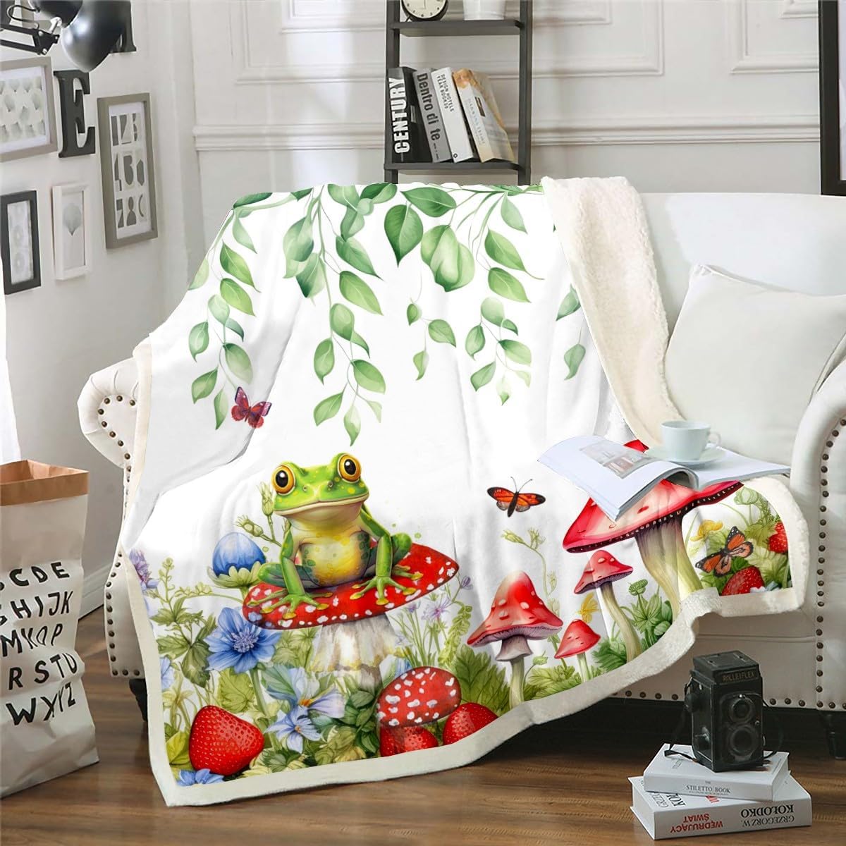 Cute Bee Gnome Fleece Blanket for Bed Couch,Yellow Kawaii Spring Gnome Throw Blanket,Farm Honeycomb Honey Can Sherpa Blanket 75x90cm