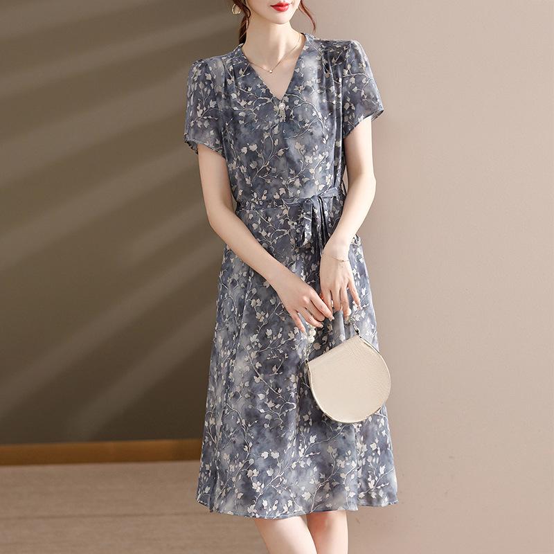 

Chic Floral Waist-Cinching Dress for Middle-Aged and Elderly Women XL (105-120 lbs) сіро блакитний колір