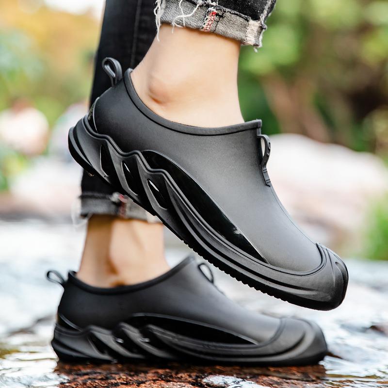 New Rain Shoes Short Tube Men's Adult Waterproof Shoes Rain Boots Wear-resistant Rubber Shoes Fashion Kitchen Water Boots Men