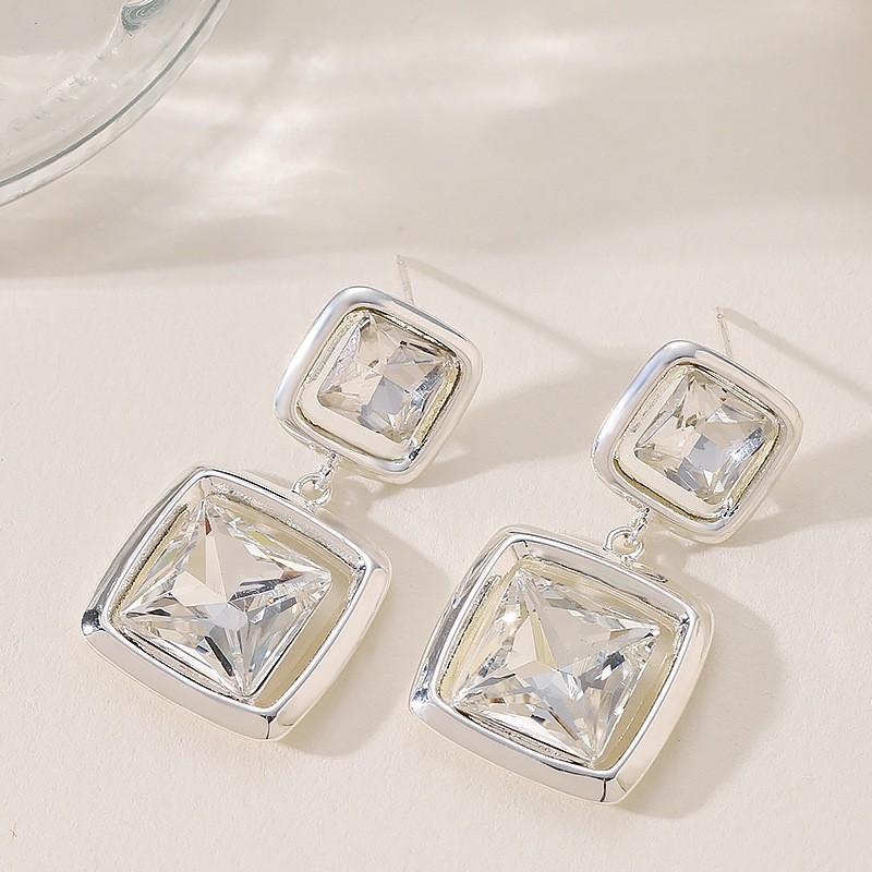 Geometric Glass Crystal Stud Earrings Women Minimalist Chic Statement Jewelry Silver-Plated Copper Post 2025 Fashion