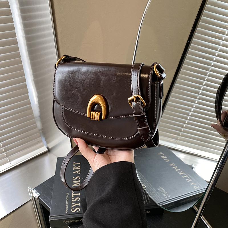 

Текстурированная сумка под мышкой женская 2025 новая модная универсальная ретро сумка через плечо большой вместимости сумка-мессенджер маленькая квадратная сумка 20*6.5*15.5