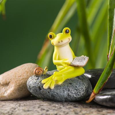 Cartoon Frog Figurine Resin Mushroom Reading Lying Guitar Frog Statue