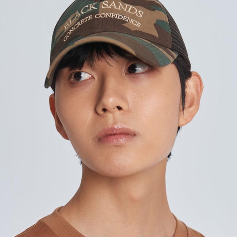 BLACK SANDS Arch Embroidery Camo Mesh Ball Cap (2 colors)