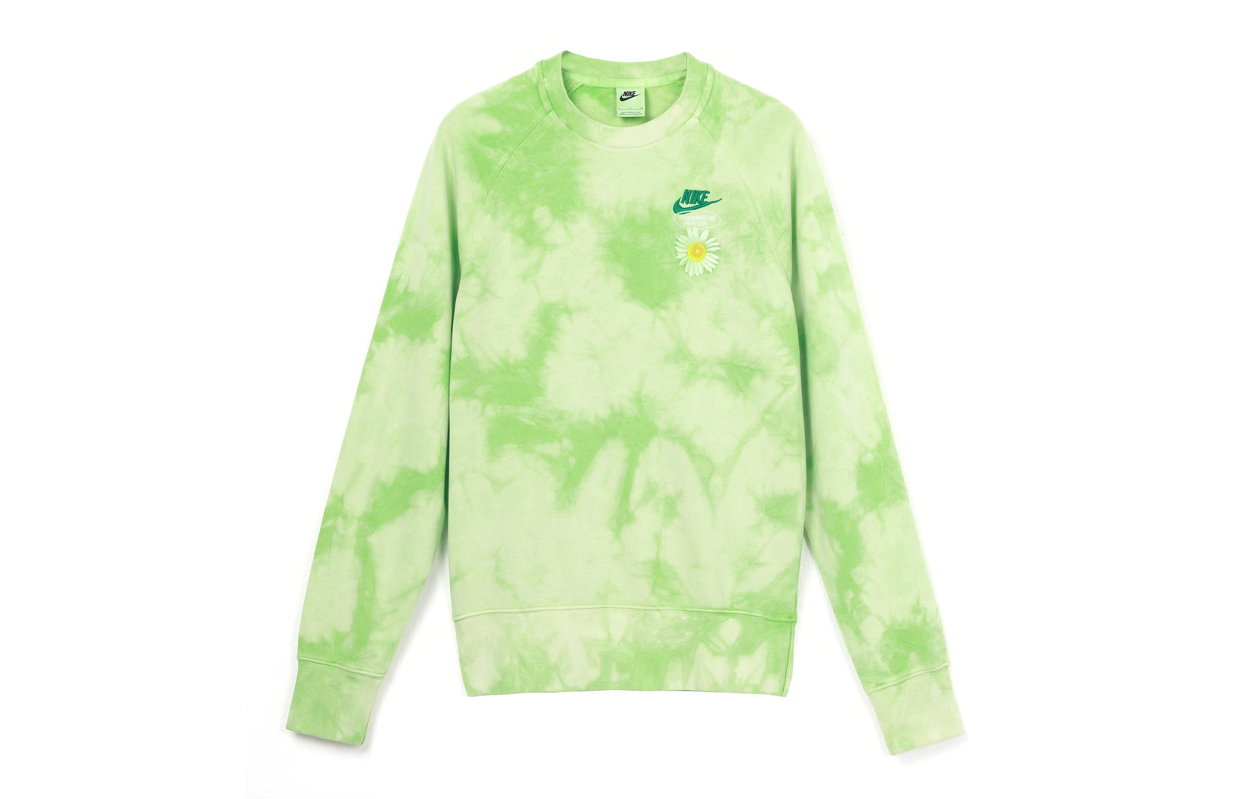 

Nike Sweatshirts Men s Bright Green Crew Neck Moderate Regular DM5011-332 M