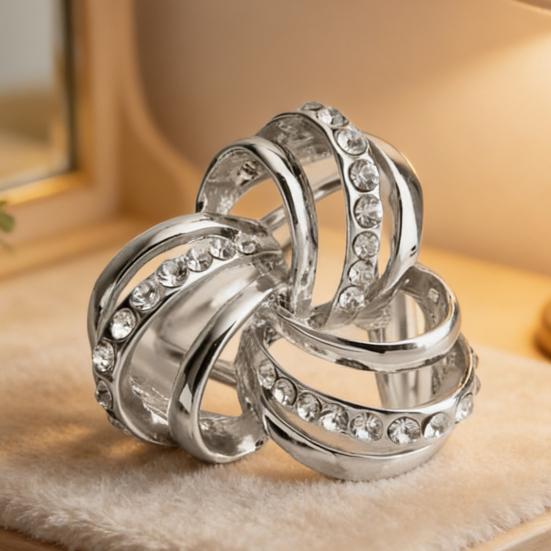Rhinestone Scarf Ring 3-Ring Scarf Clip Ring Sparkly Elegant Scarf Holder Ring for Women Shawls Neckerchiefs Silk Scarves