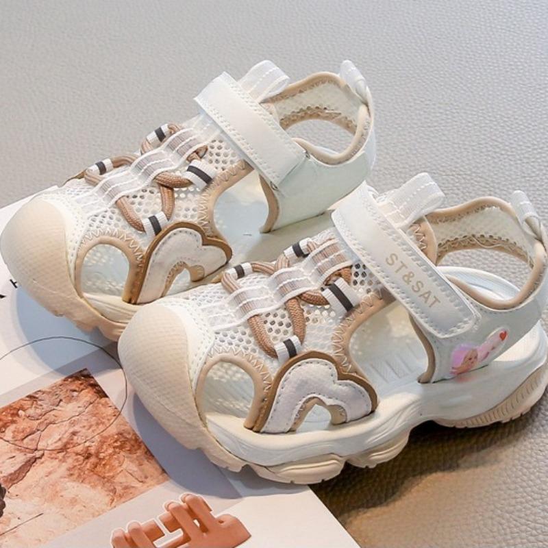 Girls Closed Toe Sandals Slides Breathable Mesh Soft Sole Anti Slip Beach Shoes for Kids