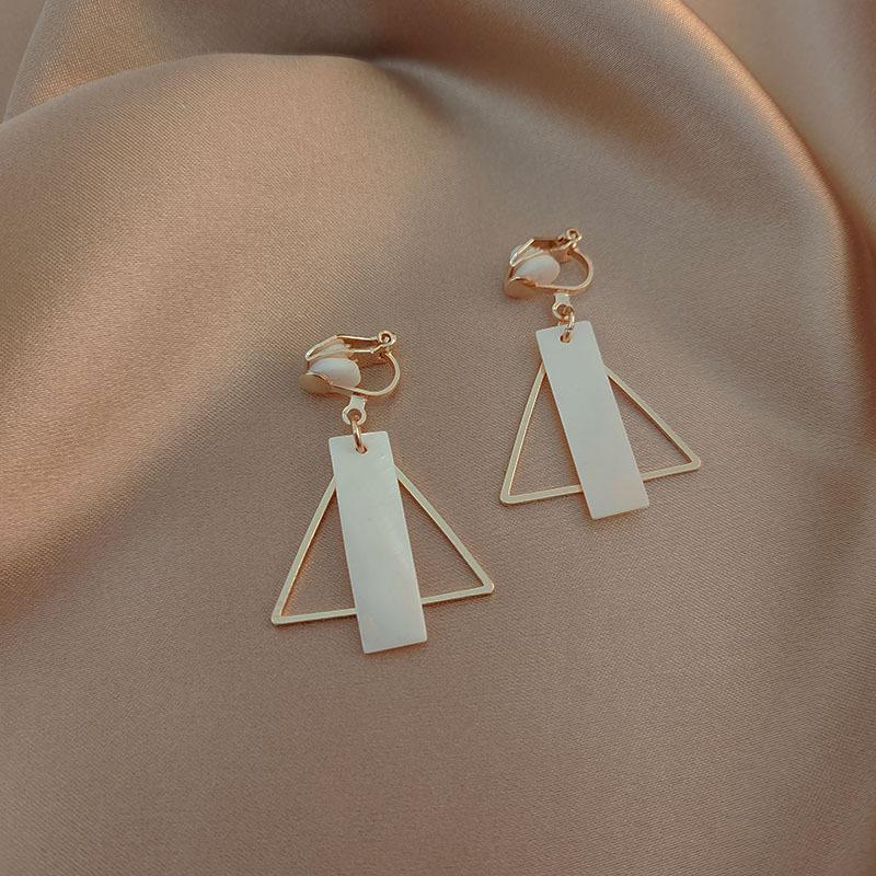 Korean Version of Advanced Ear Clip Without Ear Hole Women's Fashion Retro Versatile Cool Style Temperament Simple Earrings