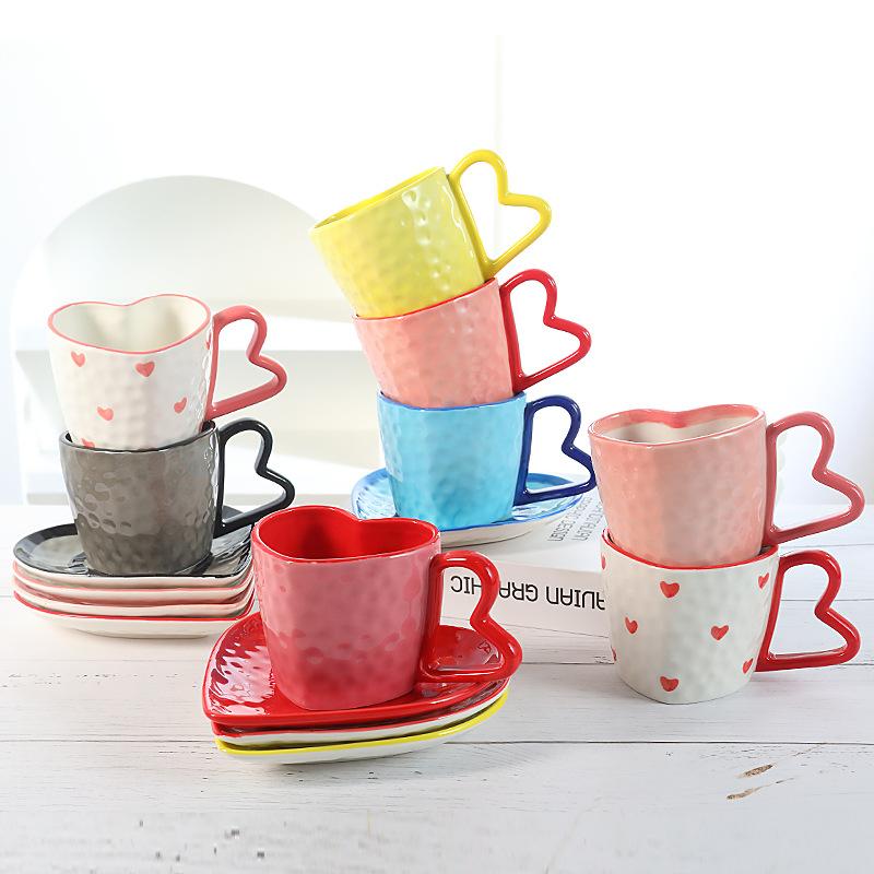 Creative 300ml Hearts Ceramic Coffee Mug Love Handle Couple Mug Afternoon Tea Dessert Tea Cup Drinkware Office Mug Home Decor