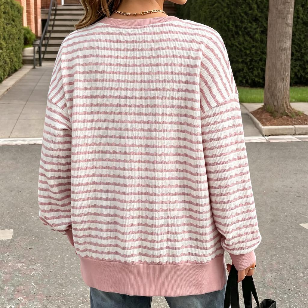 Women's Striped Side Slit Pullover Sweatshirt Loose Fit Long Sleeve Top for Fall Winter