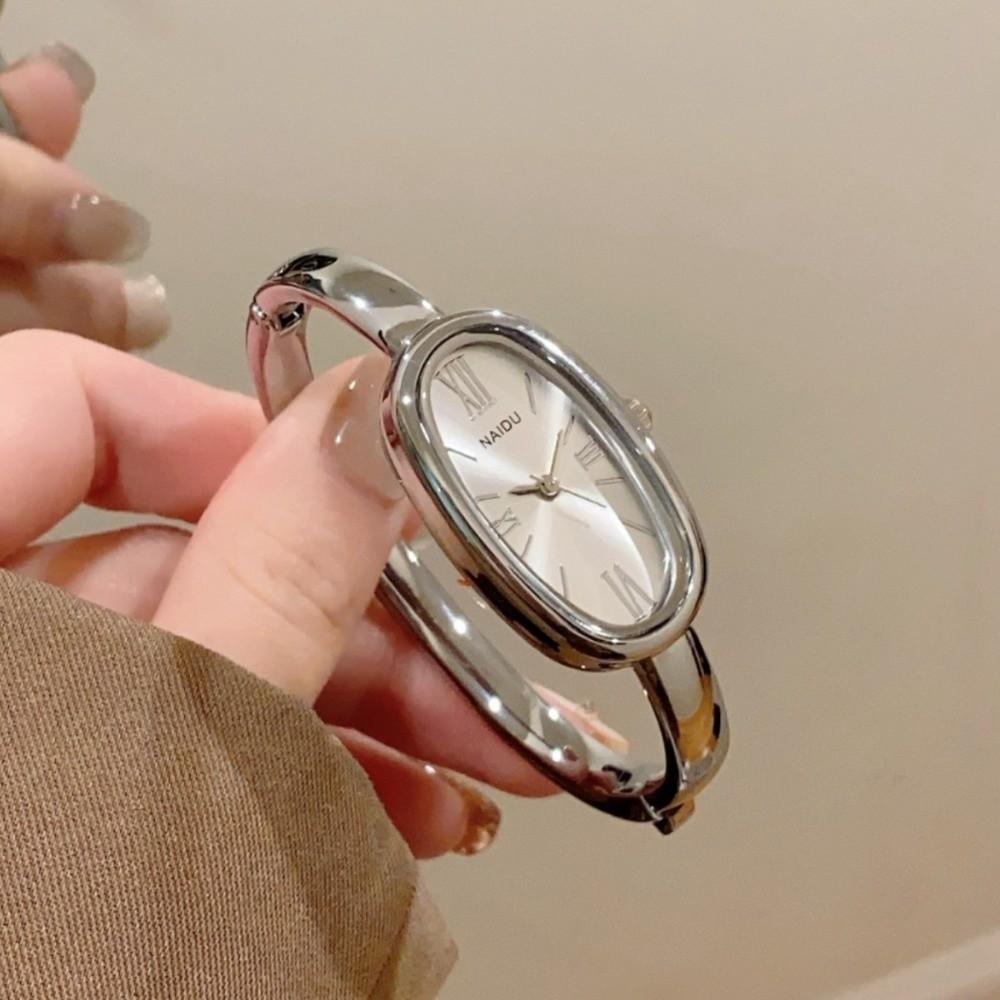 Lightweight Luxury Bracelet Watch Gold/Silver Oval Dial Wristwatch Roman Dial Elegant Quartz Watch for Women