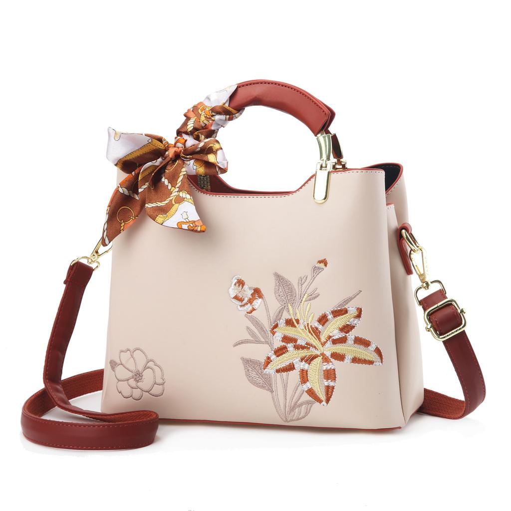 New Chinese style national style embroidery gift bag women's bag new mother bag atmospheric middle-aged women's messenger bag handbag
