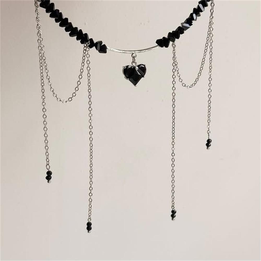 Punk fringe zircon heart-shaped pendant necklace for women, Bohemian geometric Baroque black crystal chain jewelry