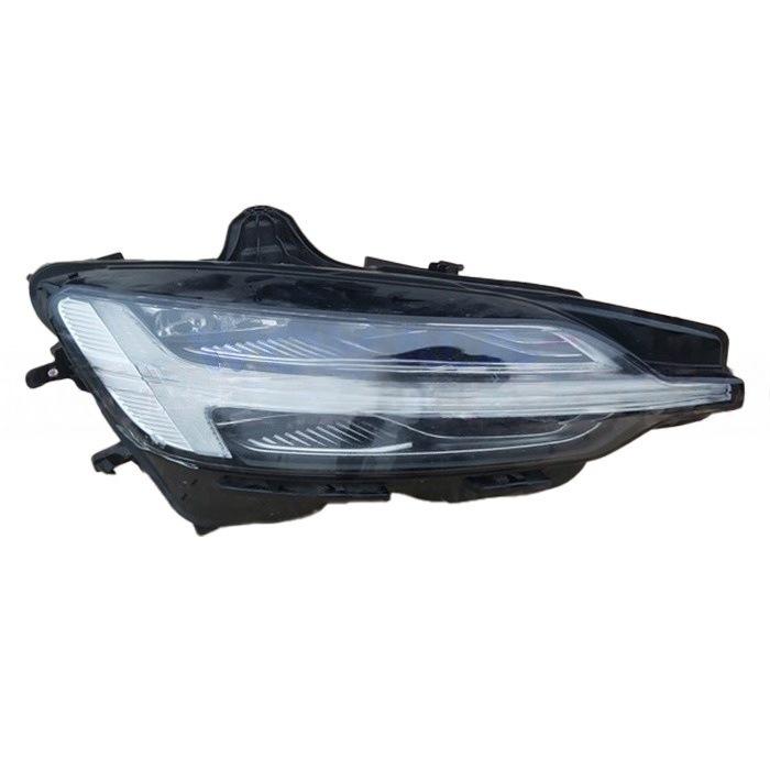 Volvo S60 Right Headlight Assembly (2020-2025) Part Nos. 32338015, 31689644