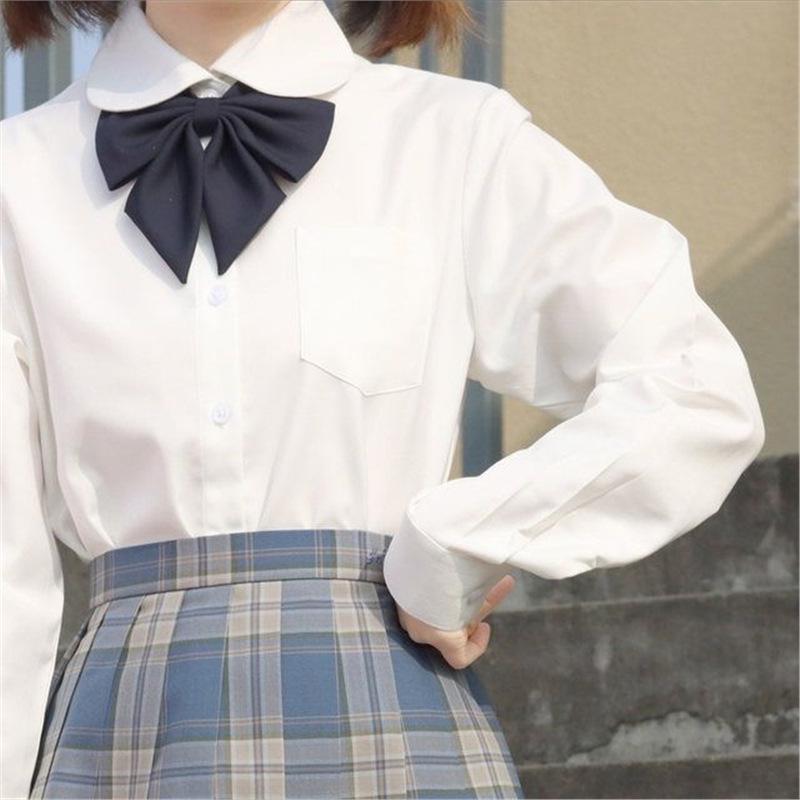 

Оригинальная рубашка в стиле JK молочно-белого цвета - Варианты с длинным и коротким рукавом, с острым воротником или круглым вырезом Extra Small