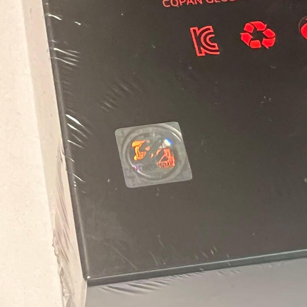 [USED] Genuine KISS OF LIFE penlight. Express shipping available.