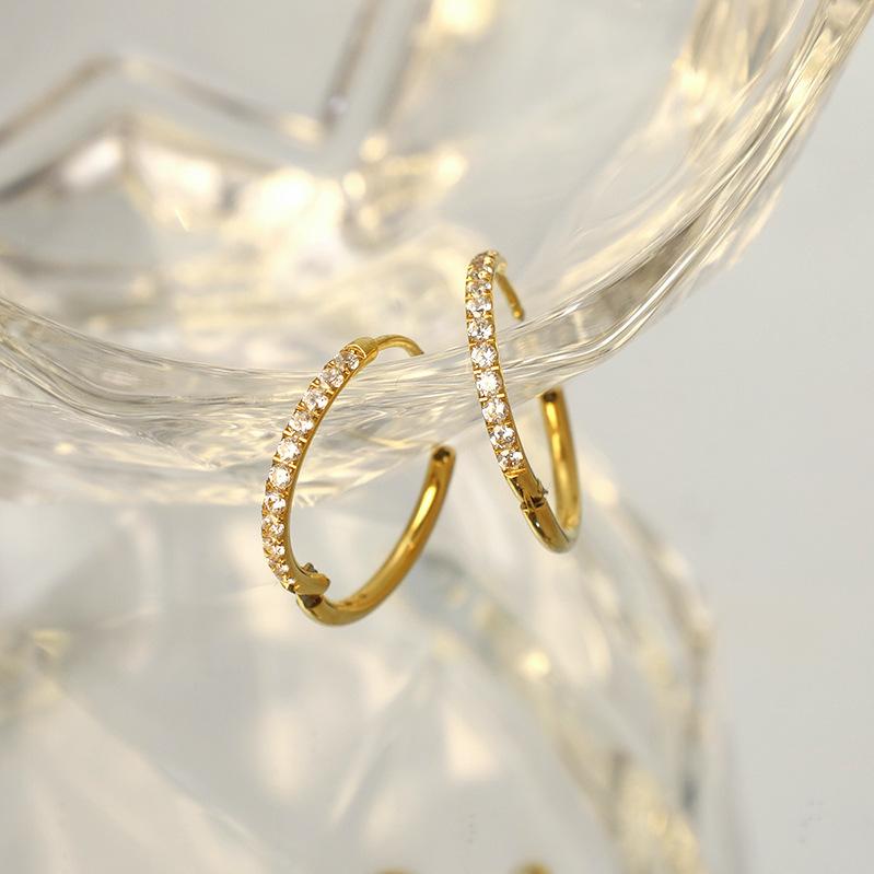 Plain Circle Inlaid Zircon Earrings Do Not Fade Titanium Steel 316 Material Niche Design Round Ear Buckle Jewelry