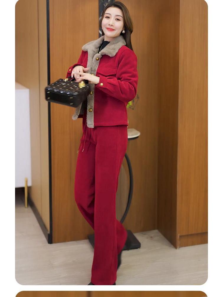 Arctic Velvet Corduroy Women's Stylish Plush Two-Piece Winter Set