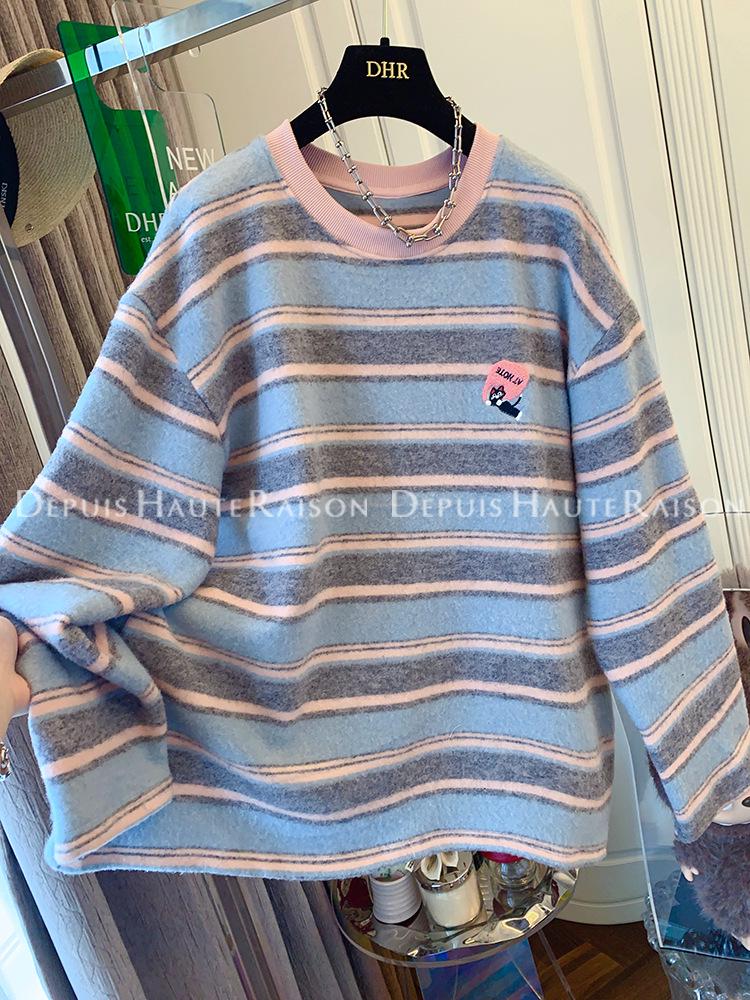 Women's Lazy Style Stripe Plush Long-Sleeve Age-Reducing T-Shirt - 2025 Autumn/Winter Collection