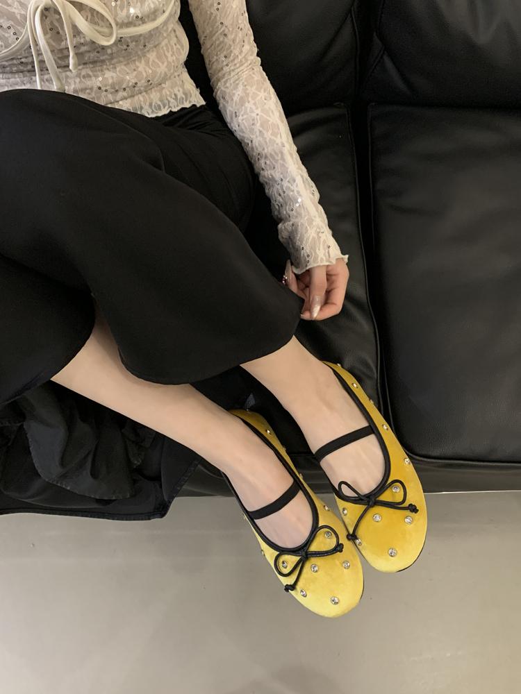 IPPEUM Velvet Ballet Flats Women Black Round Toe Ballerinas Zapatos Mujer Mary Janes Shoes