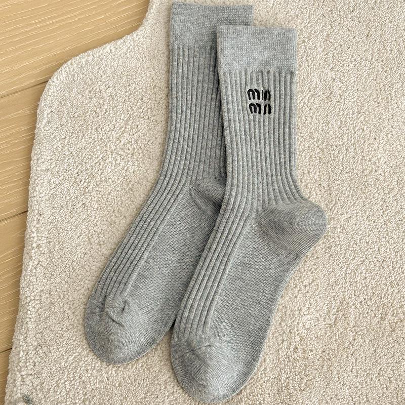 Women's Off-White Slouchy Mid-Calf Socks - Autumn/Winter Gray with Embroidered Personality, Sweat-Absorbent Cotton, Miu Style.