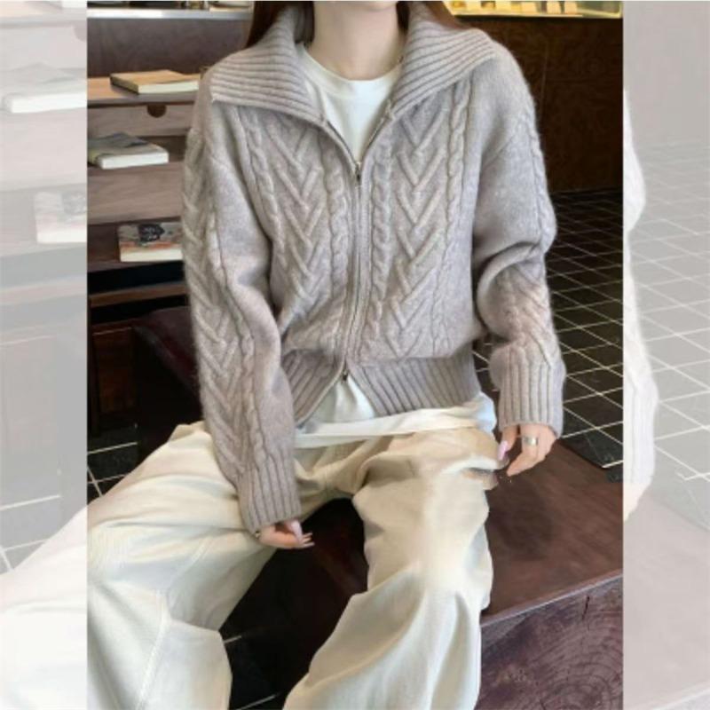 Twist Diamond-shaped Plaid Lapel Zipper Temperament Ladies Sweater Jacket, Niche Thickened Outerwear Lazy Knitted Cardigan