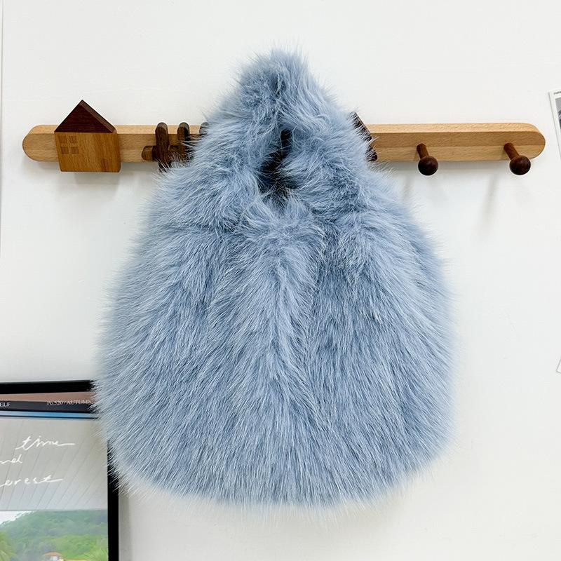 Wrist Bag New Handheld Fur Bag Autumn and Winter Imitation Fox Hair Bucket Plush Bag Textured Versatile Hand Bag