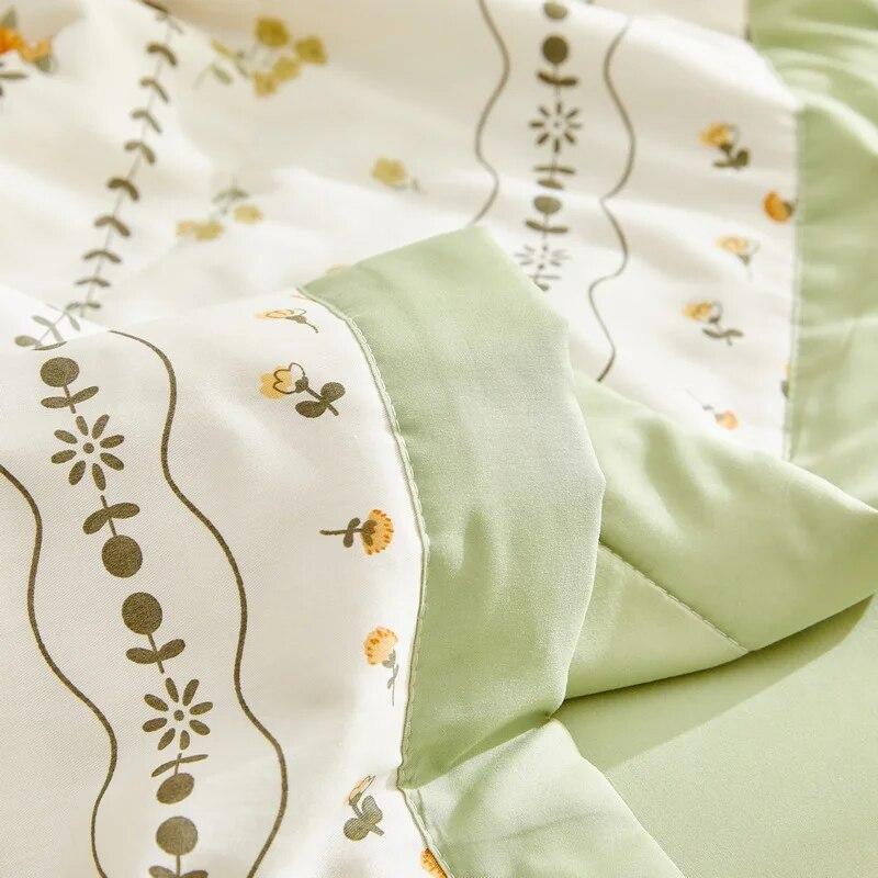 Summer Thin Cool Quilt Bedding Home Textiles Children Student Dormitory Cartoon Soft Comfortable Blanket Air-conditioning Quilt