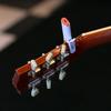 ¿Sintonizadora? Afinador de Guitarra de Clip ? ¡Rockea tus canciones con estilo! Perfecto para Guitarras Eléctricas, Acústicas y Bajos, Más Ukelele ? Recargable por USB C y Pr